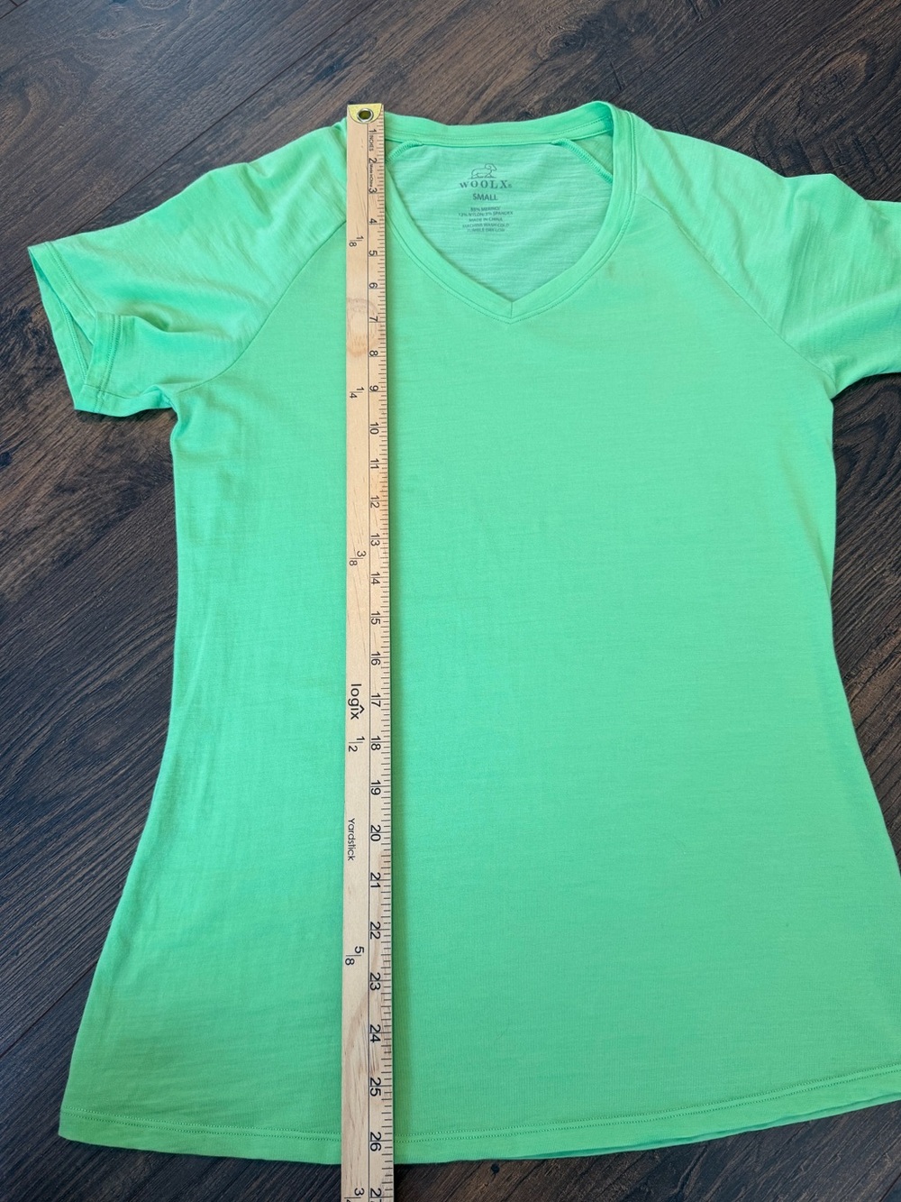 WOOLX Women’s MIA V Neck Short Sleeve Tee Lime Green Size Small - Picture 6 of 7